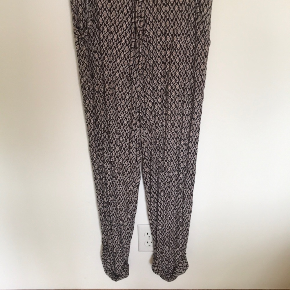 Triangle Romper - Picture 3 of 4
